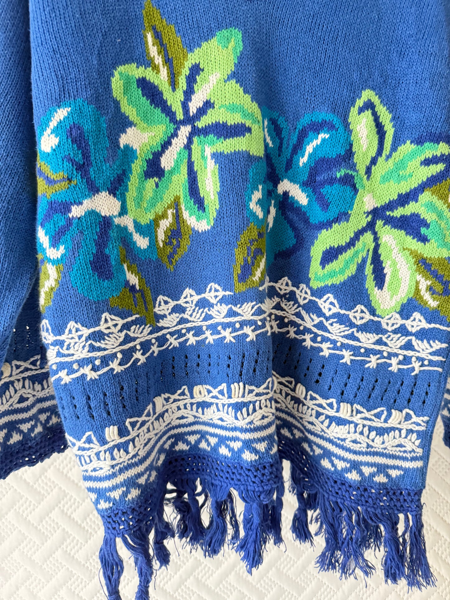 Embroidered blue tassle knit top/pullover