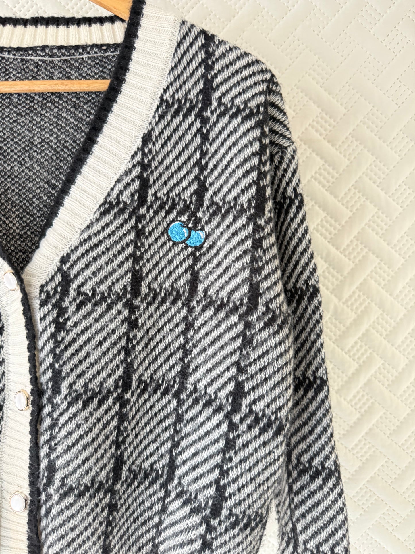 B&W cherry embroidered cardigan