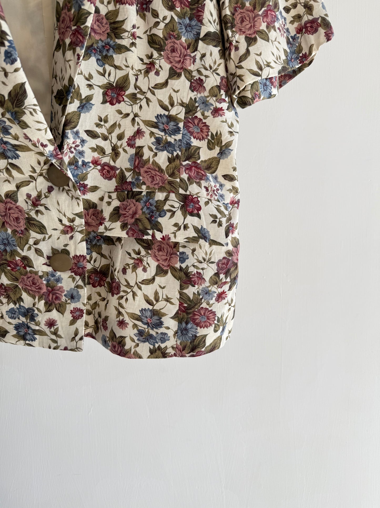 Floral vintage blazer top