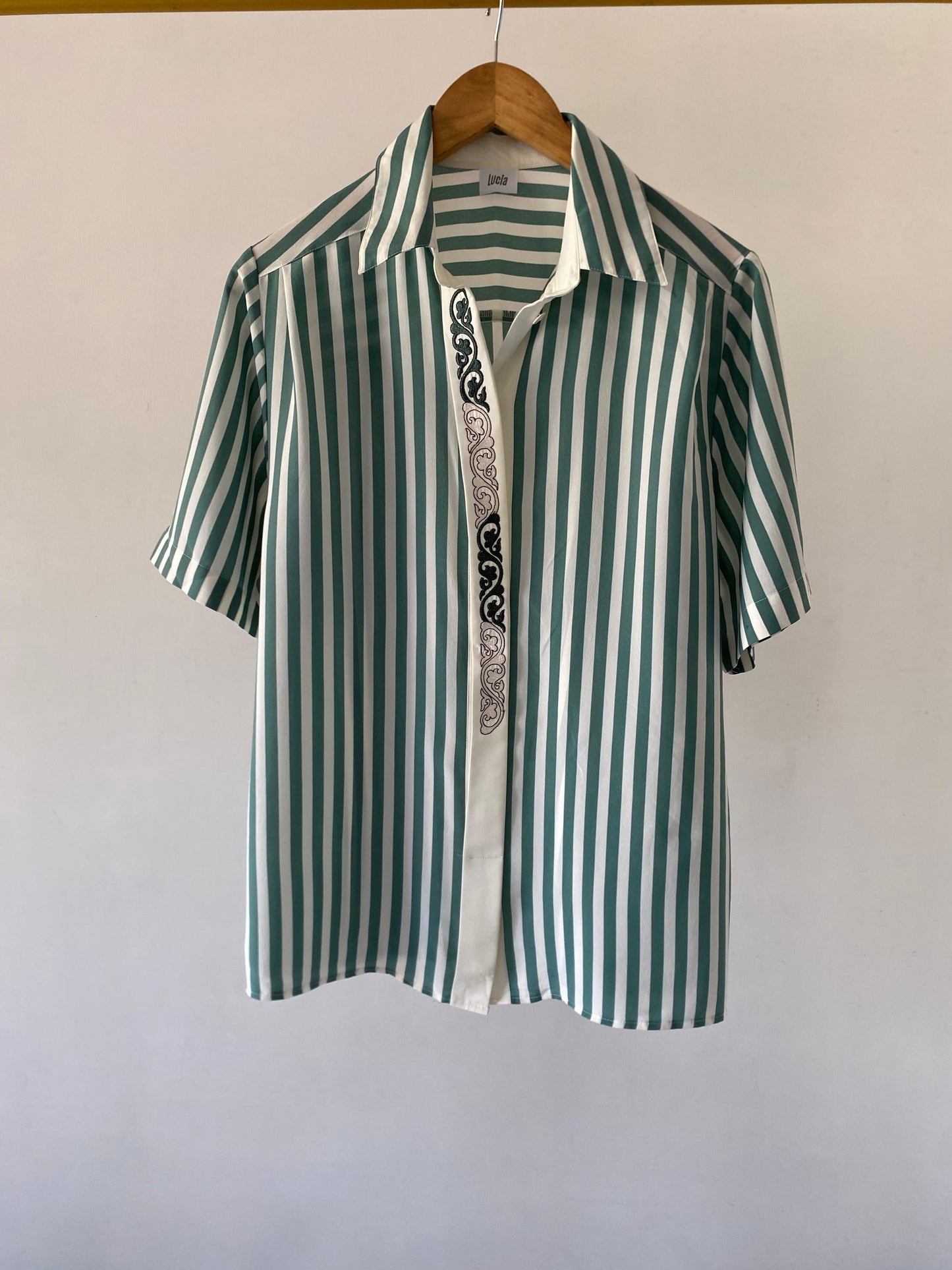 Striped embroidered shirt