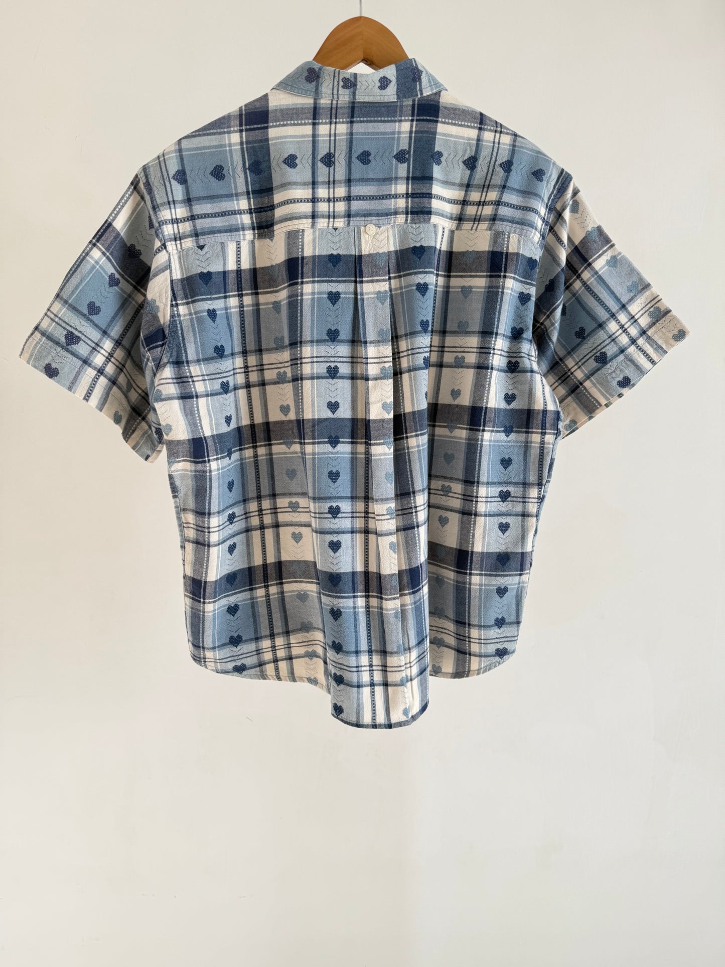 Blue Heart embossed shirt
