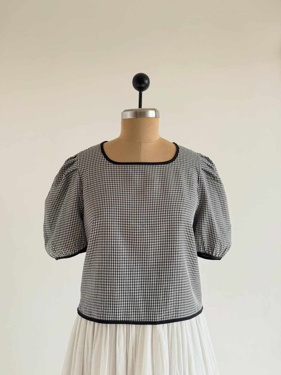 Grey Black Top