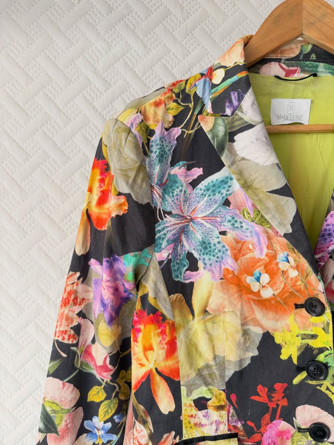 Floral printed blazer