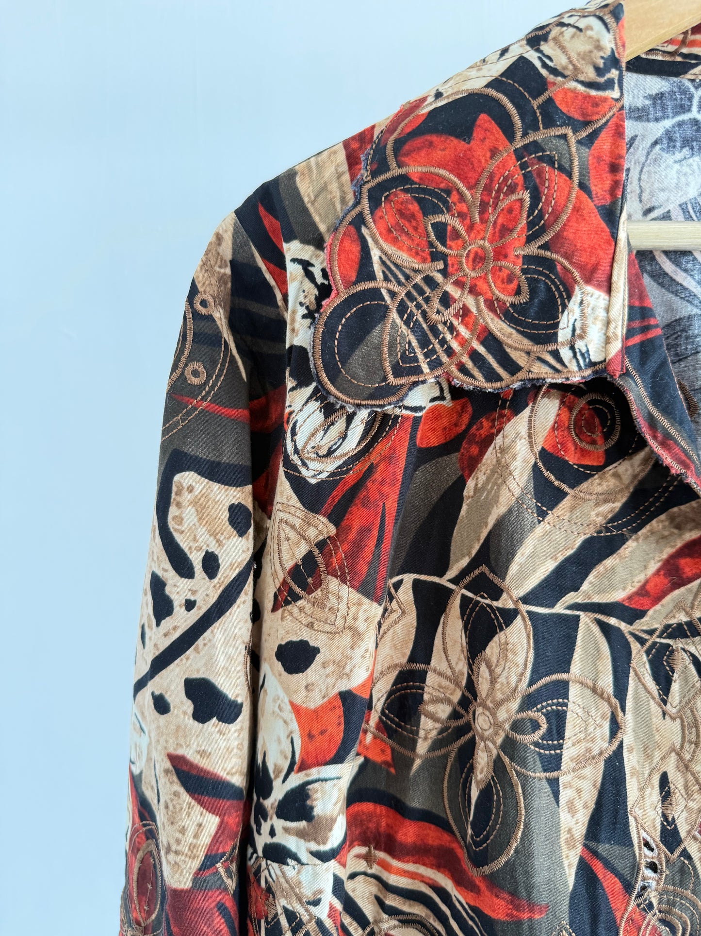 Schifli Embroidered Jacket/Shrug