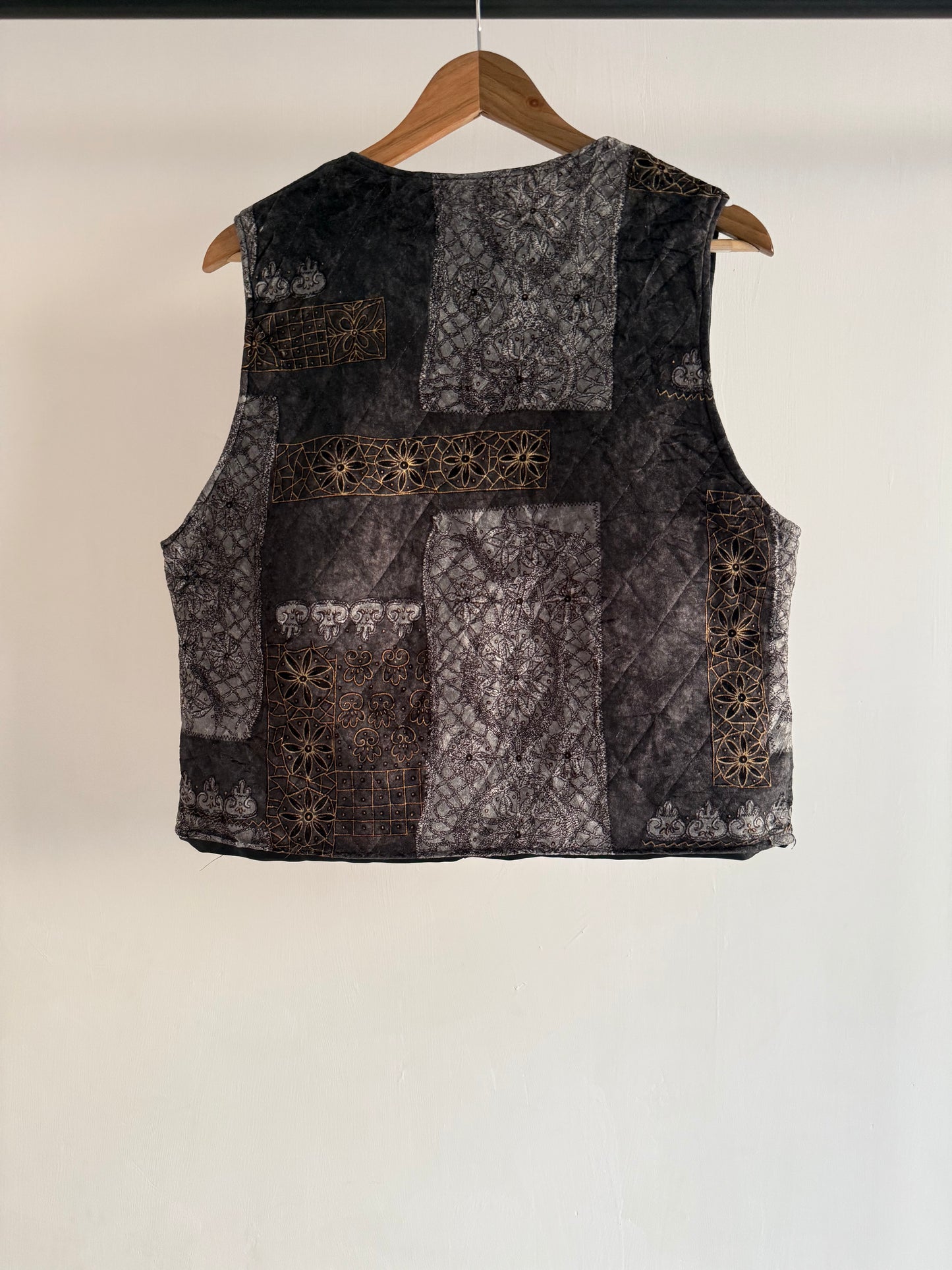 Quilted Zipper Vest