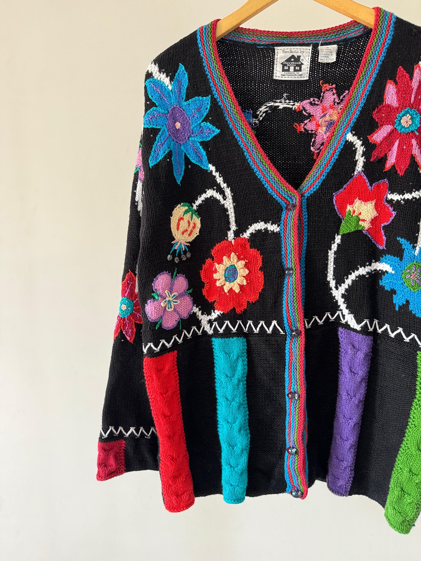 Embroidered floral cardigan