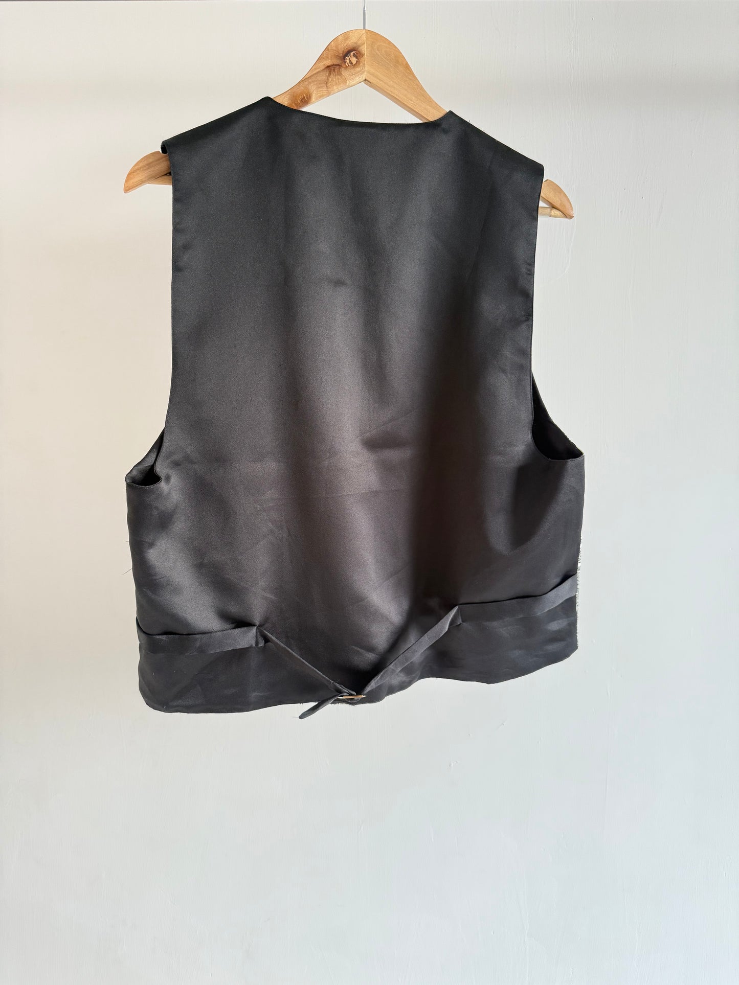 Printed Vintage Vest (B&W)