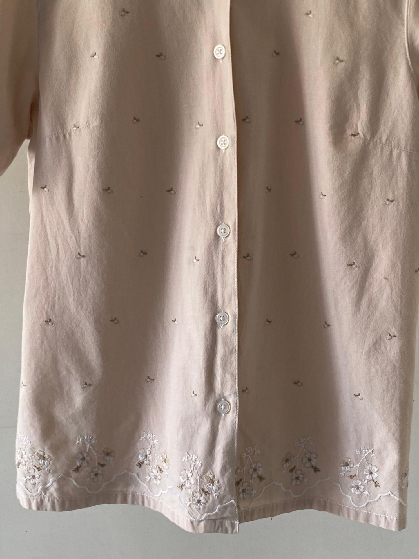 Embroidered beige shirt
